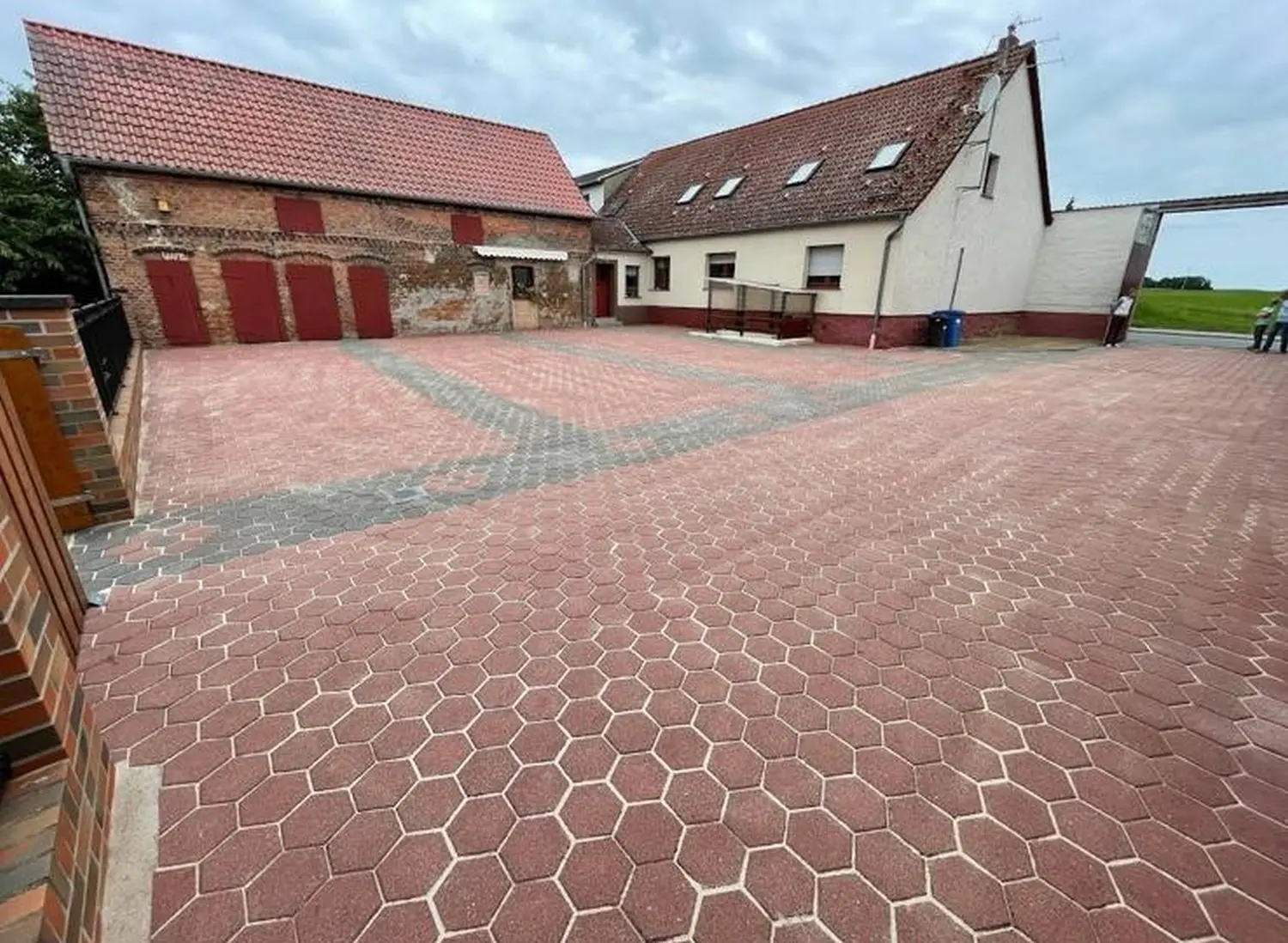 Google, NT Umzug ,Dienstleistung ,Laminat, Dielen, Reparaturarbeiten, PVC, Vinyl, Designbeläge, Linoleum, Silikon, Exzellenz, Kundenorientierung, Transparenz, Bodenleger, Reinigung, Trockenbau, Umzug