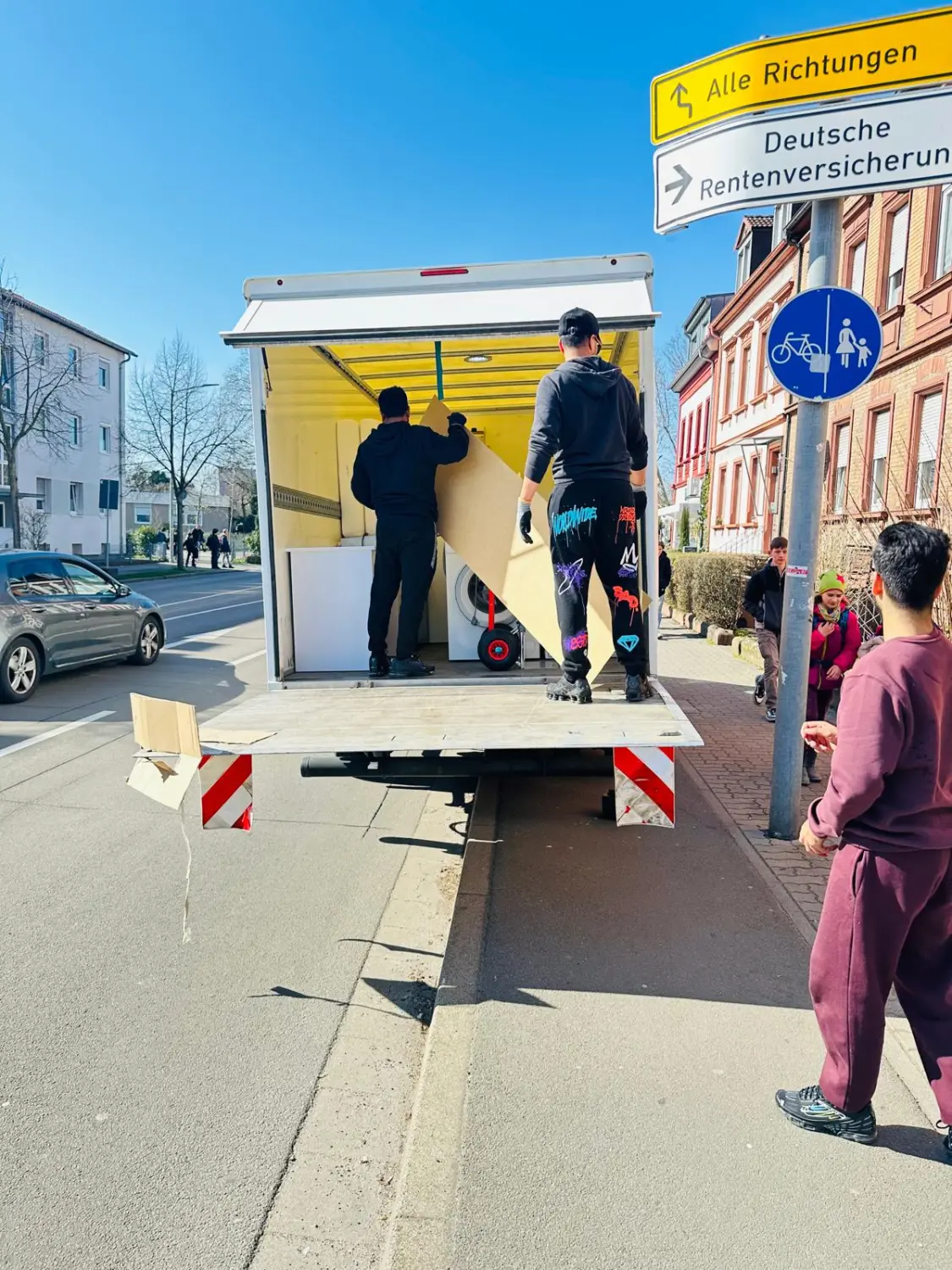 Google, NT Umzug ,Dienstleistung ,Laminat, Dielen, Reparaturarbeiten, PVC, Vinyl, Designbeläge, Linoleum, Silikon, Exzellenz, Kundenorientierung, Transparenz, Bodenleger, Reinigung, Trockenbau, Umzug